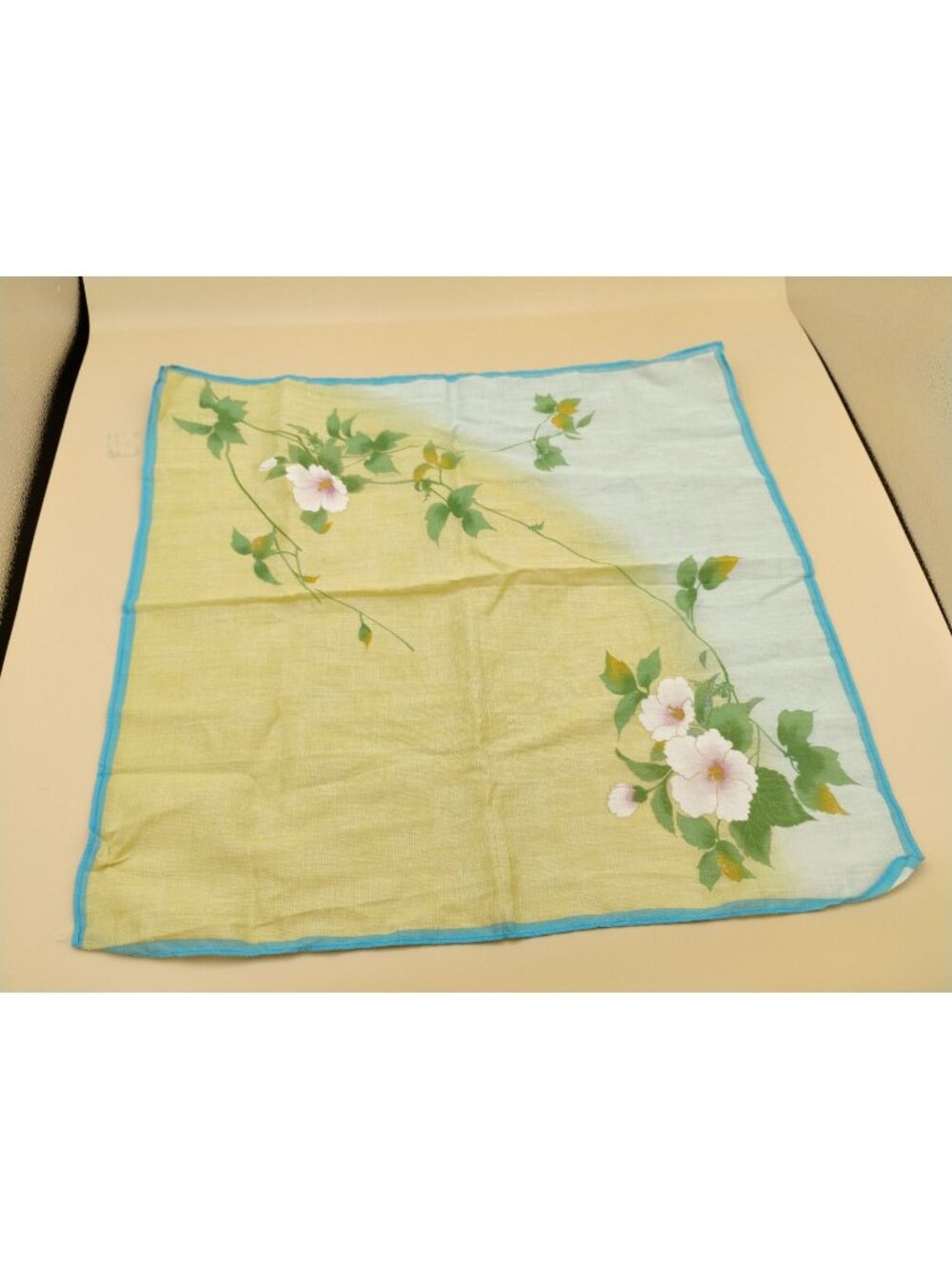 Vintage Floral Handkerchief With Blue Trim 17.5"x17.5" Traditional Flower